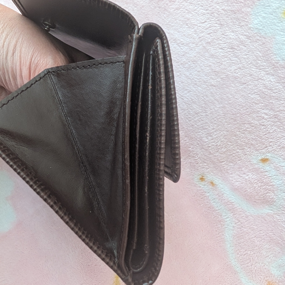 Louis Vuitton Epi Louise Tri Fold Wallet - Picture 7 of 12